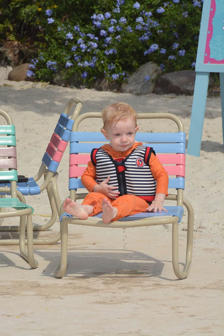 konfidence_toddler_swimming_blizzard_beach