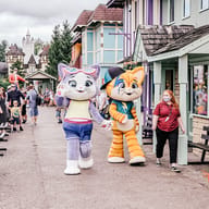 Meeting 44 Cats at Gulliver’s Kingdom Cheshire