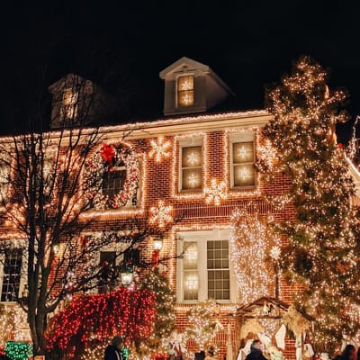 How to win your neighborhood’s Christmas lighting competition