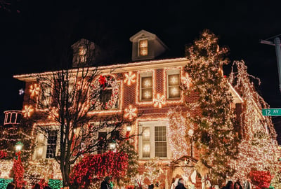 How to win your neighborhood’s Christmas lighting competition