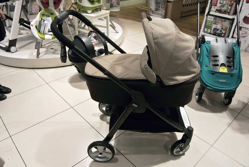 Armadillo_Flip_Carrycot
