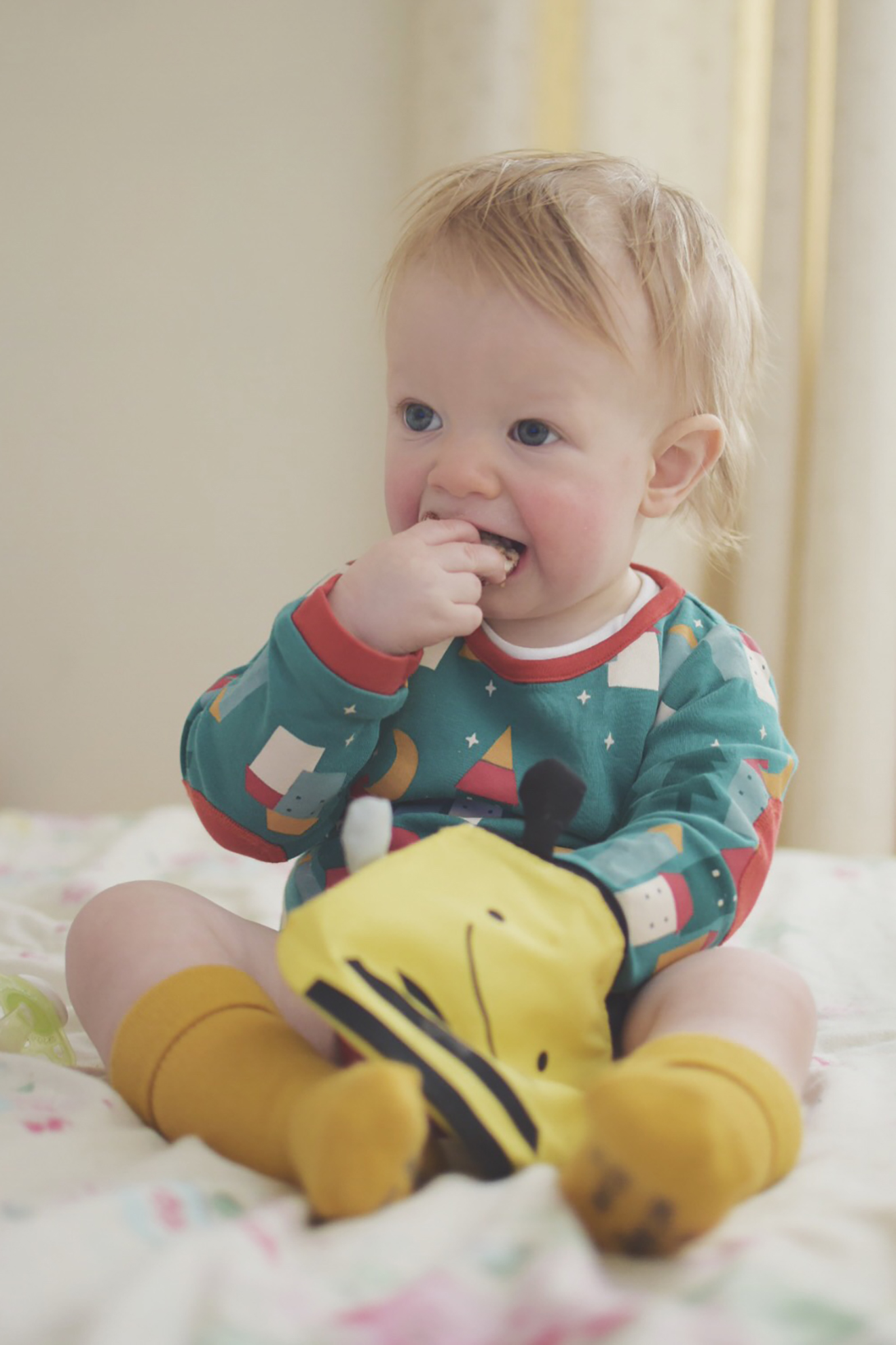 what_taylor_wore_little_green_radicals_sleepy_village_05