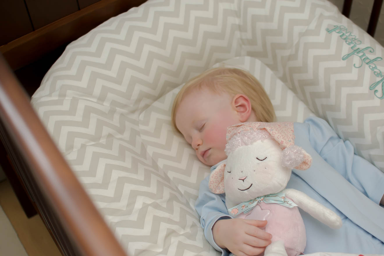 Baby_annabell_Sleeping_Lamb_toddler_baby_toy_doll_sleep_05